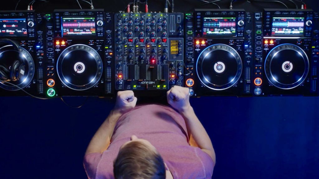 The DJ Set. MasterClass Review: Armin van Buuren Teaches Dance Music – Part III