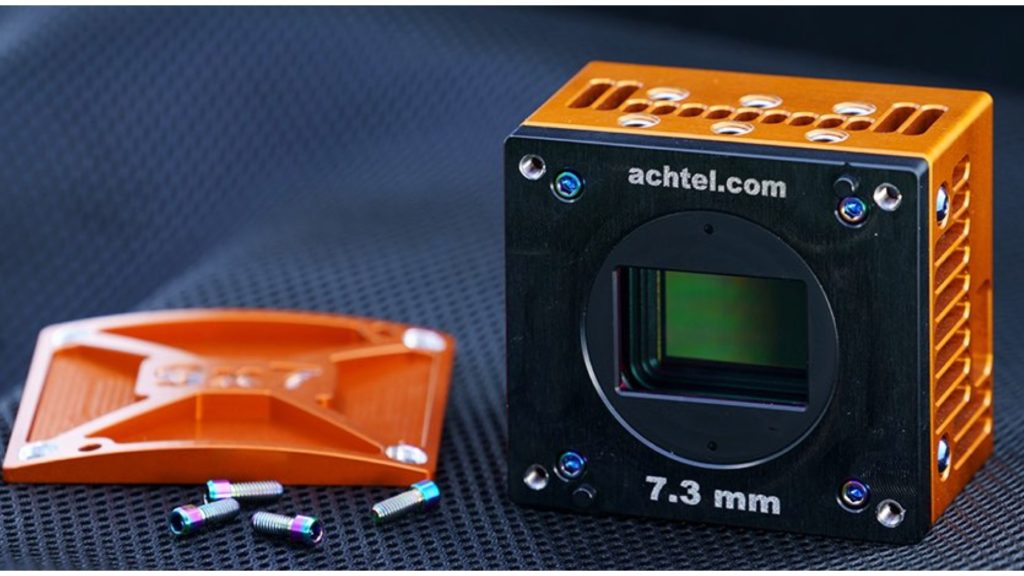 ACHTEL 9×7: APS-H sized sensor with global shutter