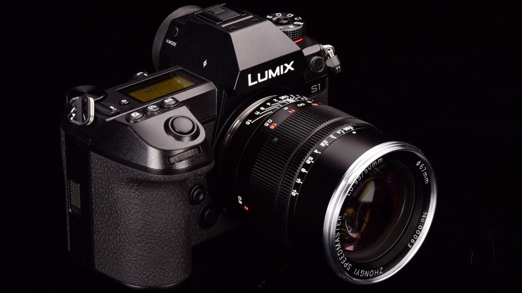 The Mitakon Speedmaster 50mm f/0.95 on the Panasonic LUMIX S1
